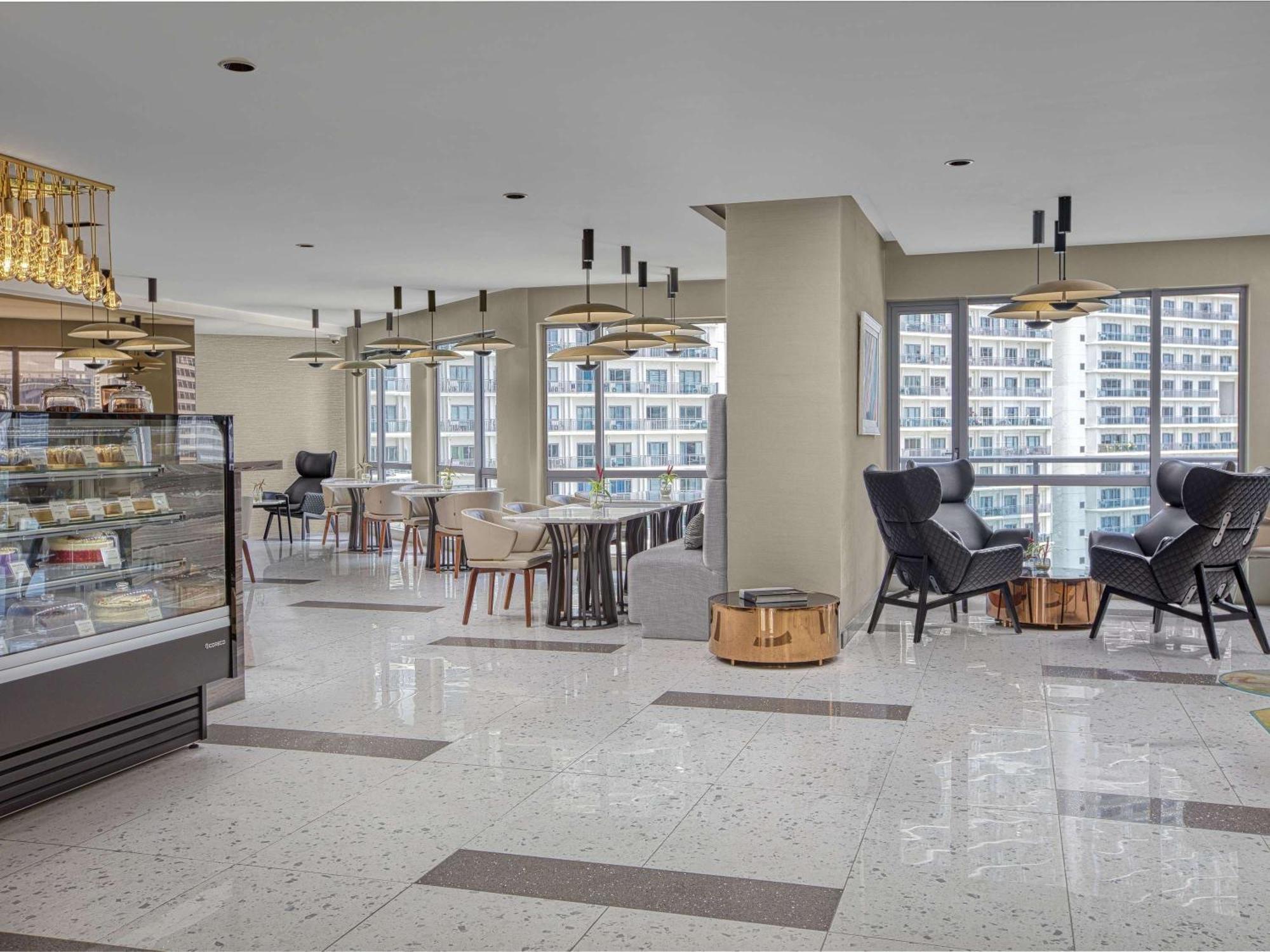 Novotel Suites Manila At Acqua Mandaluyong Exterior foto